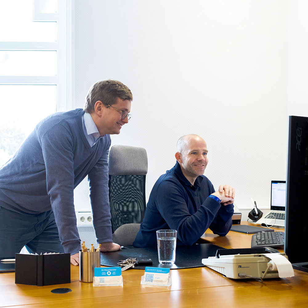 Ihre Steuerberater Ralf Elsner und Remo Garrels